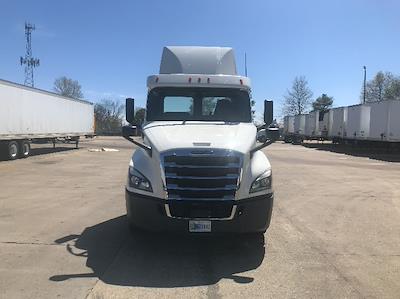 Used 2019 Freightliner Cascadia Detroit DD13 Semi Truck for sale #327055 - photo 2