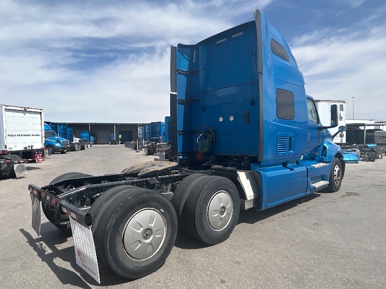 Used 2021 International LT - photo 9