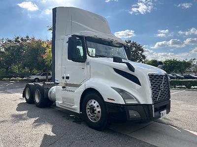 Used 2019 Volvo VNL Volvo D13 Semi Truck for sale #327817 - photo 1