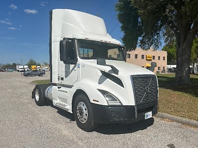 Used 2019 Volvo VNL - photo 1