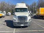 Used 2019 Freightliner Cascadia Detroit DD13 Semi Truck for sale #329091 - photo 2