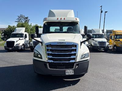 Used 2019 Freightliner Cascadia Detroit DD13 Semi Truck for sale #329108 - photo 2