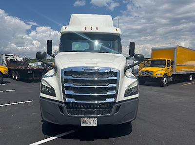 Used 2019 Freightliner Cascadia Detroit DD13 Semi Truck for sale #329110 - photo 2