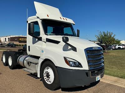 Used 2019 Freightliner Cascadia Detroit DD13 Semi Truck for sale #329113 - photo 1