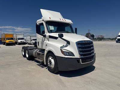 Used 2019 Freightliner Cascadia Detroit DD13 Semi Truck for sale #329133 - photo 1