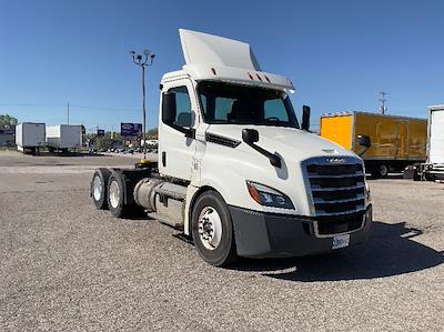 Used 2019 Freightliner Cascadia Detroit DD13 Semi Truck for sale #329145 - photo 1