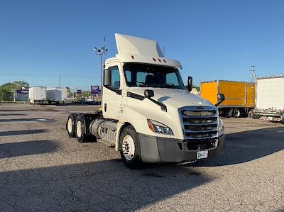 Used 2019 Freightliner Cascadia Detroit DD13 Semi Truck for sale #329146 - photo 1