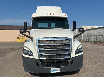 Used 2019 Freightliner Cascadia Detroit DD13 Semi Truck for sale #329149 - photo 2