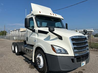 Used 2019 Freightliner Cascadia Detroit DD13 Semi Truck for sale #329156 - photo 1