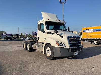 Used 2019 Freightliner Cascadia Detroit DD13 Semi Truck for sale #329157 - photo 1