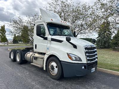 Used 2019 Freightliner Cascadia Detroit DD13 Semi Truck for sale #329167 - photo 1