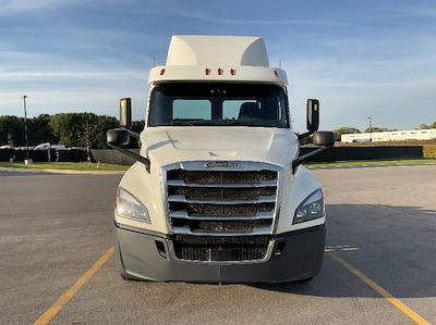 Used 2019 Freightliner Cascadia Detroit DD13 Semi Truck for sale #329173 - photo 2