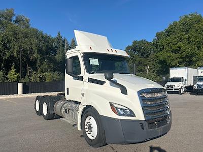 Used 2019 Freightliner Cascadia Detroit DD13 Semi Truck for sale #329177 - photo 1