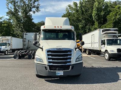 Used 2019 Freightliner Cascadia Detroit DD13 Semi Truck for sale #329207 - photo 2
