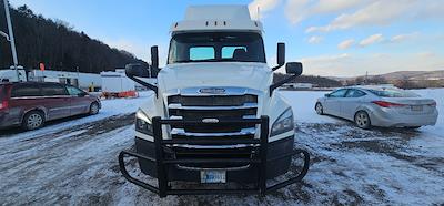 Used 2019 Freightliner Cascadia Detroit DD13 Semi Truck for sale #329223 - photo 2