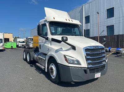 Used 2019 Freightliner Cascadia Detroit DD13 Semi Truck for sale #329234 - photo 1
