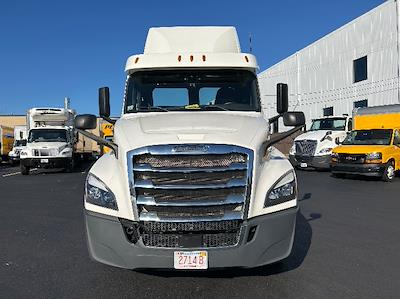 Used 2019 Freightliner Cascadia Detroit DD13 Semi Truck for sale #329236 - photo 2