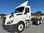 Used 2019 Freightliner Cascadia Detroit DD13 Semi Truck for sale #329248 - photo 3