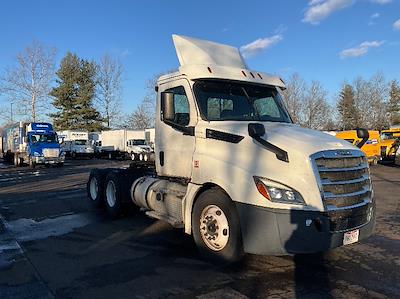 Used 2019 Freightliner Cascadia Detroit DD13 Semi Truck for sale #329307 - photo 1