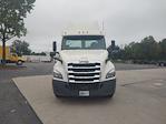 Used 2019 Freightliner Cascadia Detroit DD13 Semi Truck for sale #329325 - photo 2
