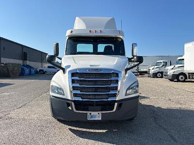 Used 2019 Freightliner Cascadia Detroit DD13 Semi Truck for sale #329339 - photo 2