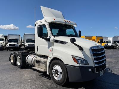 Used 2019 Freightliner Cascadia Detroit DD13 Semi Truck for sale #329342 - photo 1