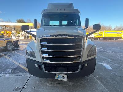 Used 2019 Freightliner Cascadia Detroit DD13 Semi Truck for sale #329344 - photo 2