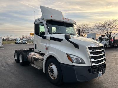 Used 2019 Freightliner Cascadia Detroit DD13 Semi Truck for sale #329346 - photo 1
