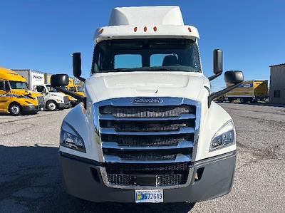 Used 2019 Freightliner Cascadia Detroit DD13 Semi Truck for sale #329348 - photo 2