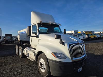 Used 2019 International LT - photo 1