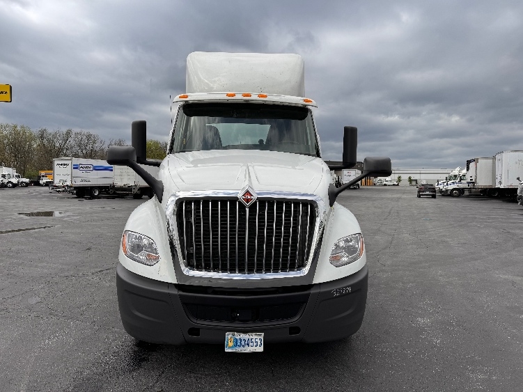 Used 2019 International LT - photo 2