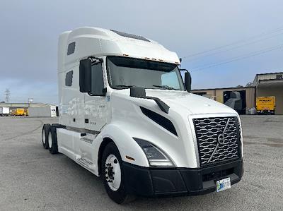 Used 2019 Volvo VNL - photo 1
