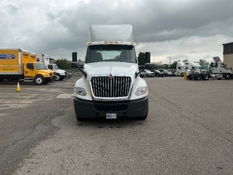 Used 2019 International LT - photo 2