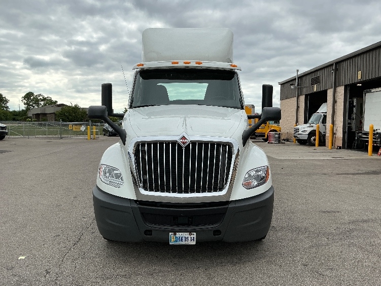 Used 2019 International LT - photo 2
