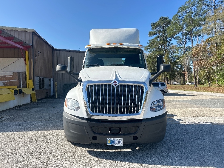 Used 2019 International LT - photo 2