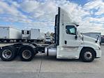 Used 2019 Freightliner Cascadia Detroit DD15AT Semi Truck for sale #330616 - photo 8