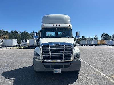 Used 2019 Freightliner Cascadia - photo 1