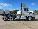 Used 2019 Freightliner Cascadia Detroit DD13 Semi Truck for sale #331099 - photo 8