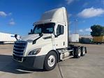 Used 2019 Freightliner Cascadia Detroit DD13 Semi Truck for sale #331126 - photo 3