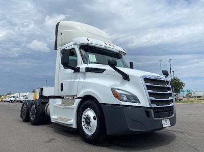 Used 2019 Freightliner Cascadia Detroit DD13 Semi Truck for sale #331298 - photo 1