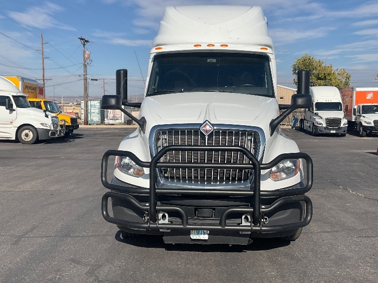 Used 2019 International LT - photo 2