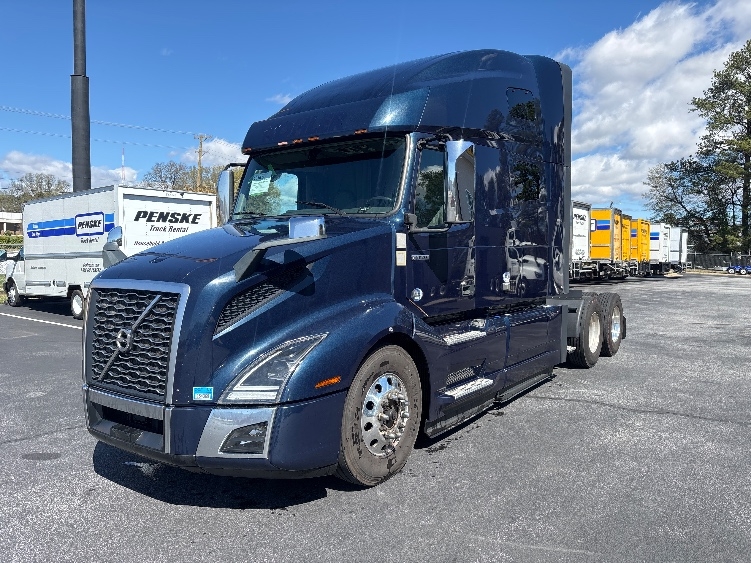 Used 2020 Volvo VNL - photo 5
