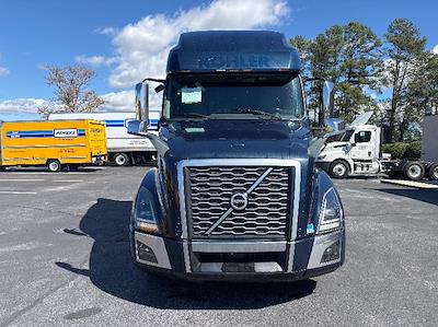 Used 2020 Volvo VNL - photo 1