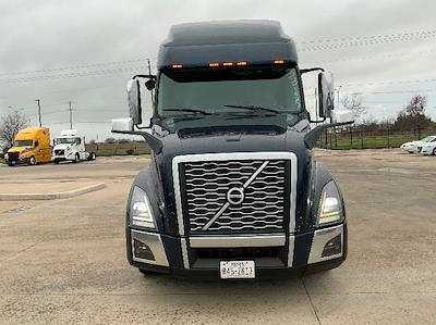 Used 2020 Volvo VNL - photo 1