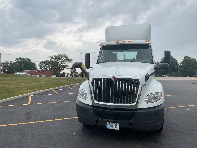 Used 2019 International LT - photo 2