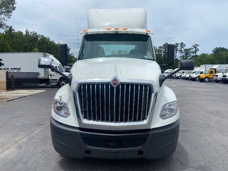 Used 2019 International LT - photo 2