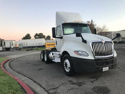 Used 2019 International LT - photo 1