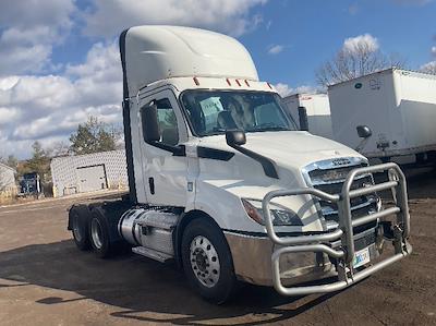 Used 2020 Freightliner Cascadia Detroit DD13 Semi Truck for sale #3330067 - photo 1