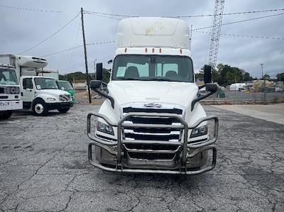 Used 2020 Freightliner Cascadia Detroit DD13 Semi Truck for sale #3330101 - photo 2