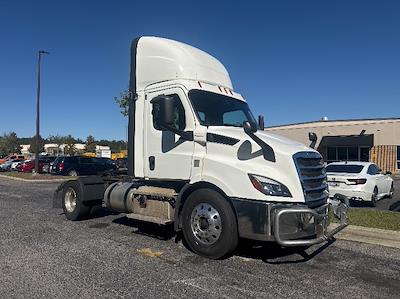 Used 2020 Freightliner Cascadia Detroit DD13 Semi Truck for sale #3330103 - photo 1